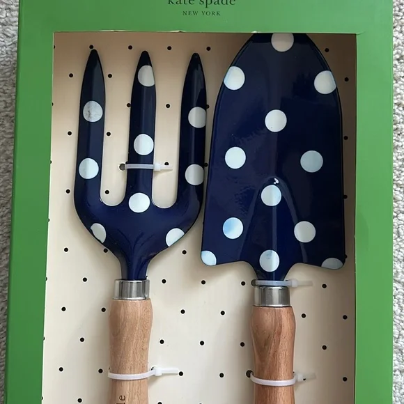 HP💖 NWT Kate spade garden tool set - Picture 4 of 5